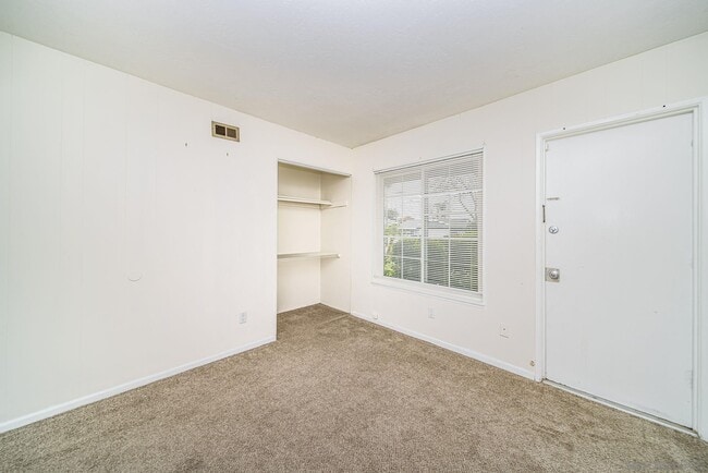 Building Photo - 3747 Millikin Ave