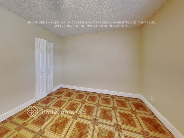 Building Photo - 127 Dove Cir