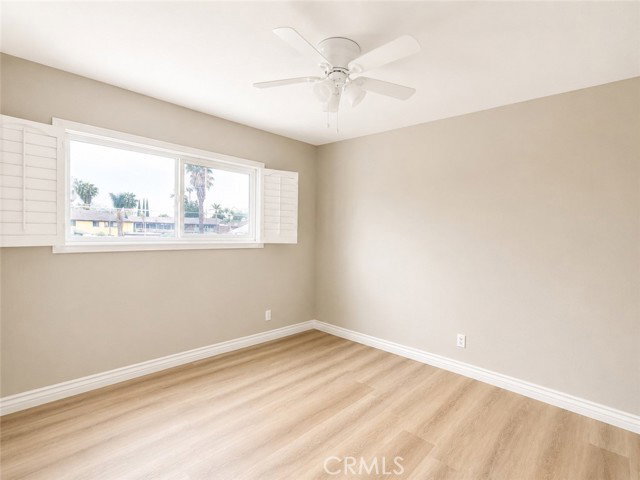 Building Photo - 1118 W Orange Rd