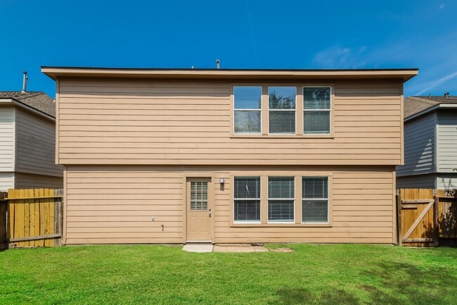 Building Photo - 16941 Wren Hill St