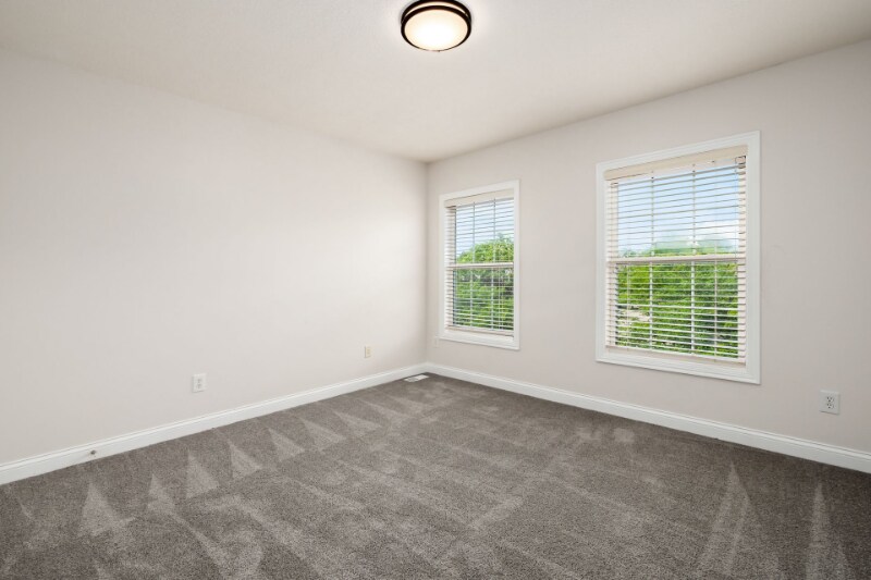 Building Photo - 7200 Fernridge Dr