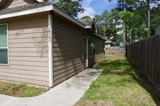 Building Photo - 10197 Barberry St