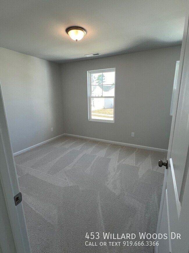 Building Photo - 453 Willard Wds Dr