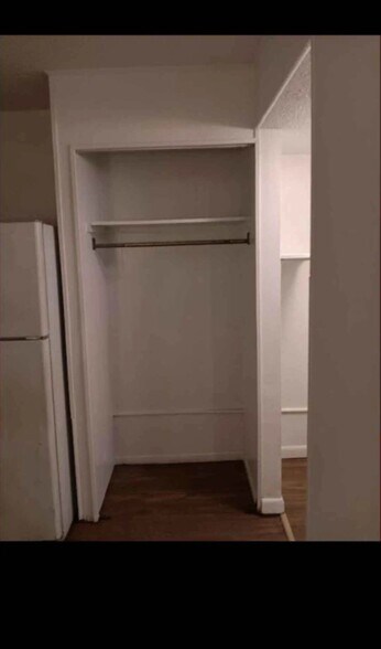 Building Photo - 1202 Ridgewood Ave