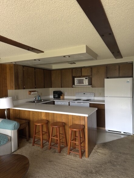 Building Photo - 301 Iberian Way