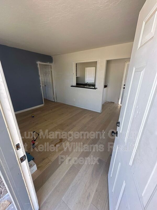 Building Photo - 6731 N 63rd Ave