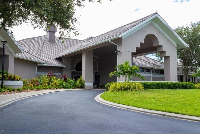 Building Photo - 9641 Castle Point Dr