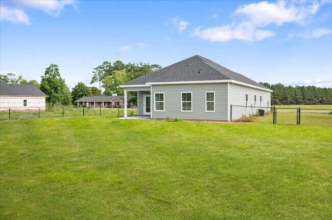 Building Photo - 70 Owens Rd