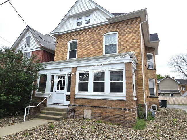 Primary Photo - 341 Park St