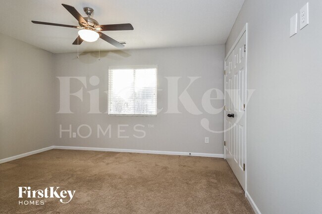 Building Photo - 5004 Emberly Dr