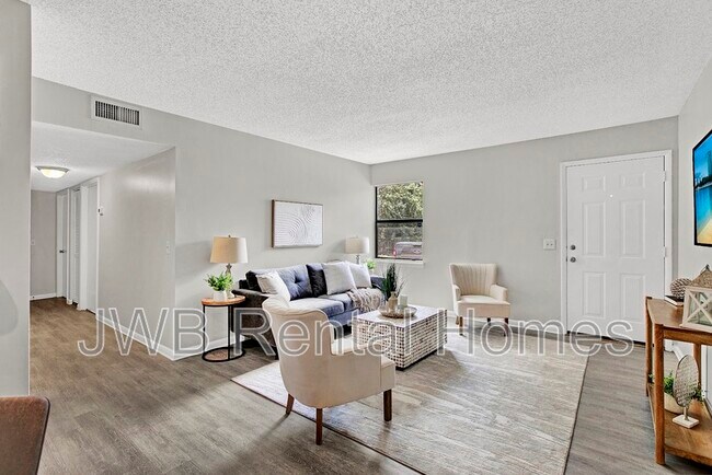 Building Photo - 10825 Key Haven Blvd