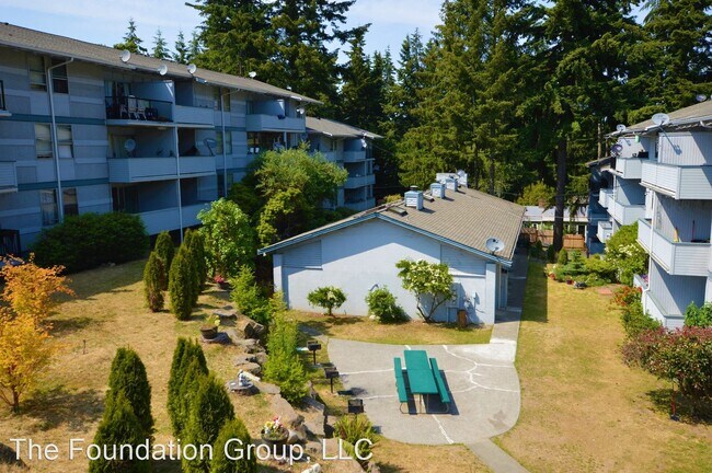 Building Photo - 14507 Stone Ave N