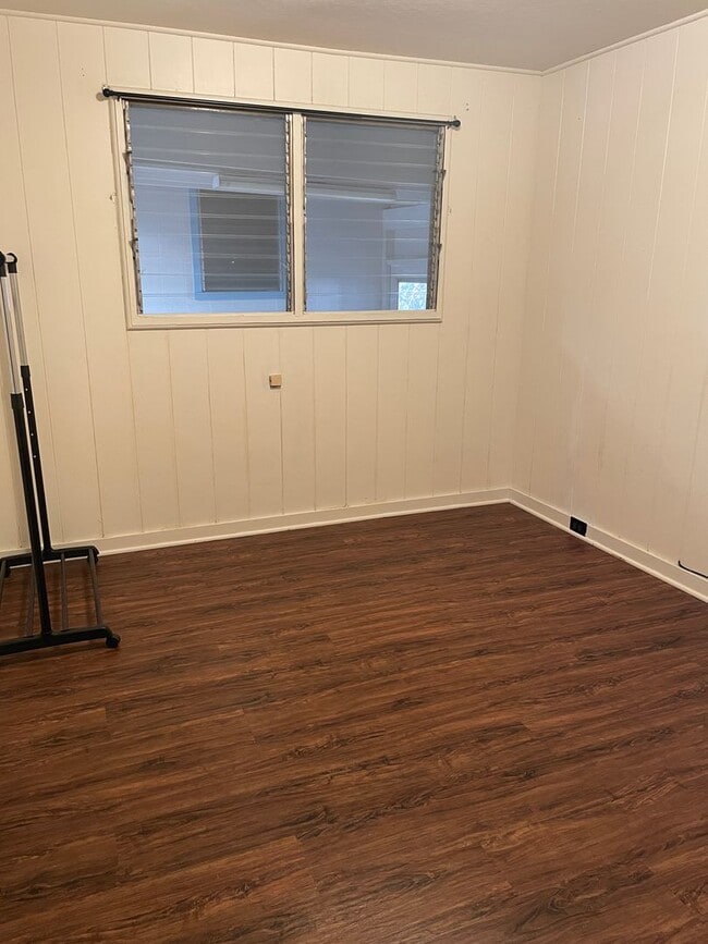 Building Photo - Aiea  - 4 Bedroom/2 Bath/1 Prkg - $2,800