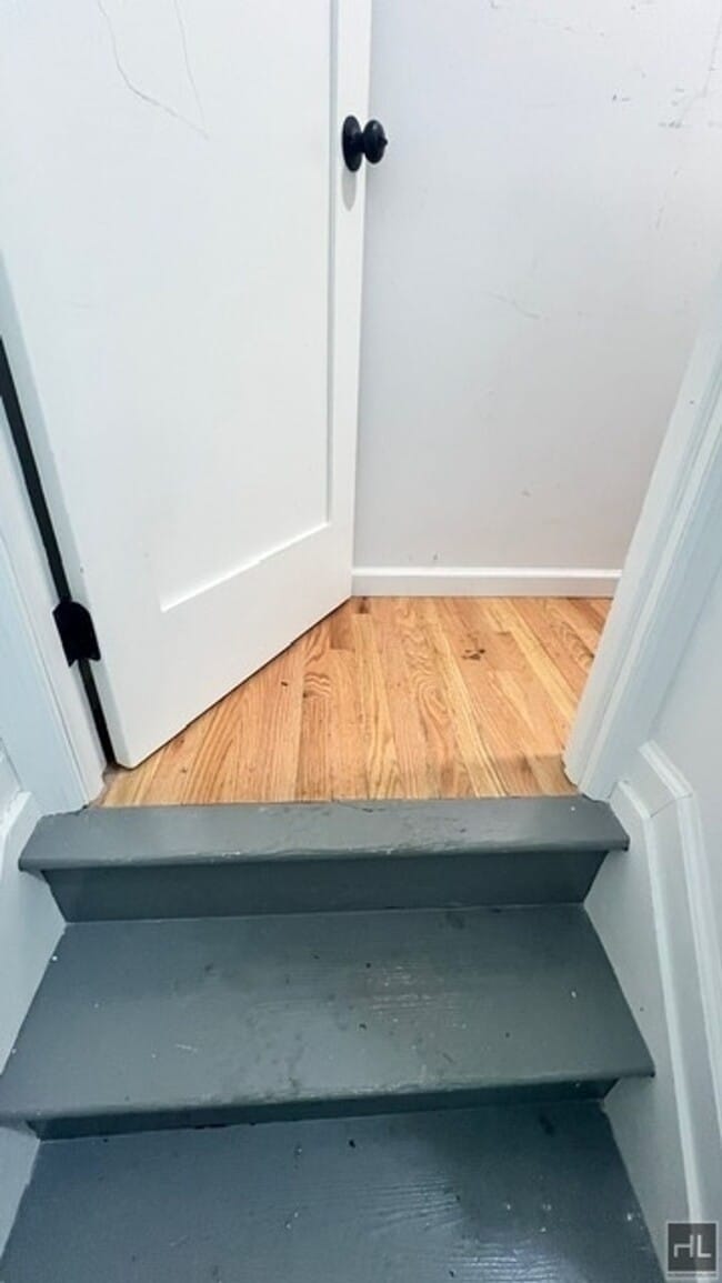 Building Photo - LINCOLN AVENUE