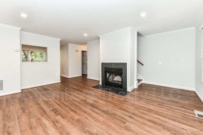 Building Photo - 6857 Washington Blvd