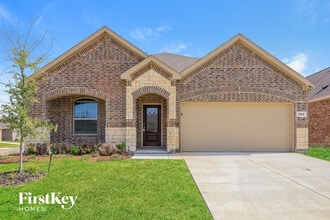 Building Photo - 2144 Clarion Dr
