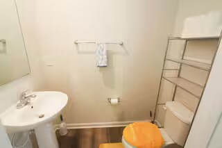 Building Photo - Room in Duplex on Skipjack Ln