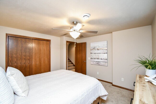 Building Photo - South Sioux Falls Rental with Open Layout ...