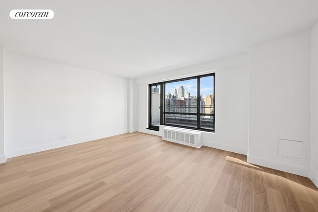 Building Photo - 501 E 87th St