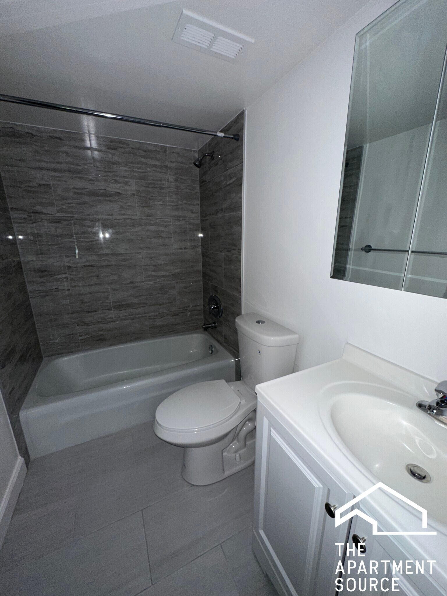 Building Photo - 525 N Quentin Rd