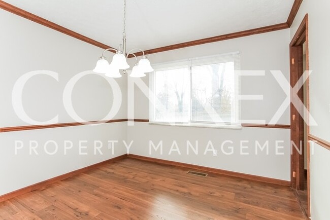 Building Photo - Paxton Wood!