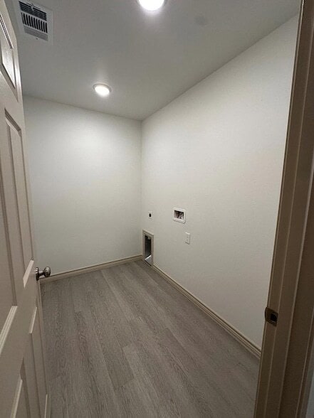 Building Photo - 1320 Bajada St
