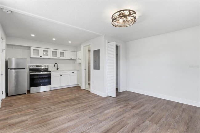 Building Photo - 113 145th Ave