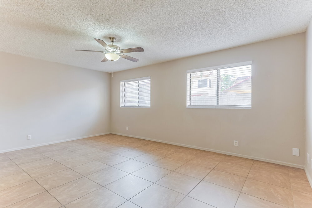 Building Photo - 1232 W Riviera Dr