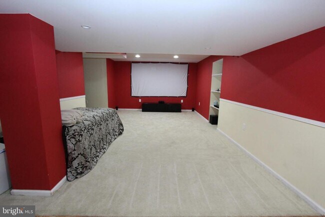 Building Photo - 26 Esterbrook Dr