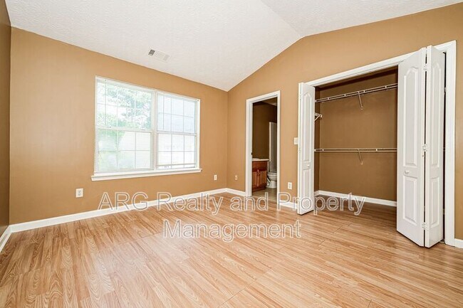 Building Photo - 2956 Fields Dr