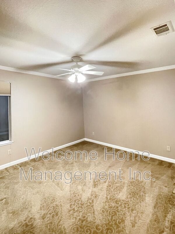 Building Photo - 4310 Canyon Crest Rd W