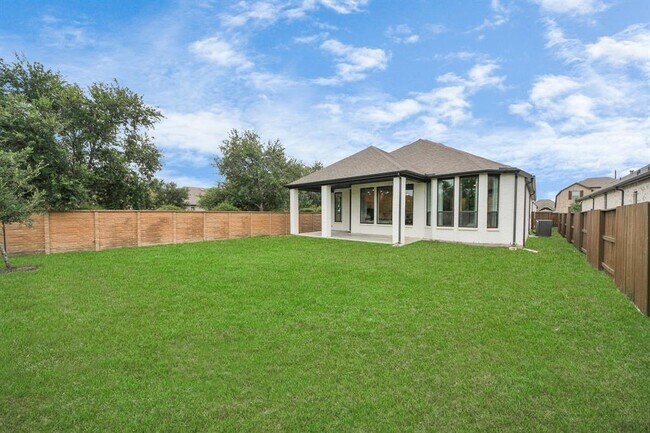 Building Photo - 3927 Shackleton Ct