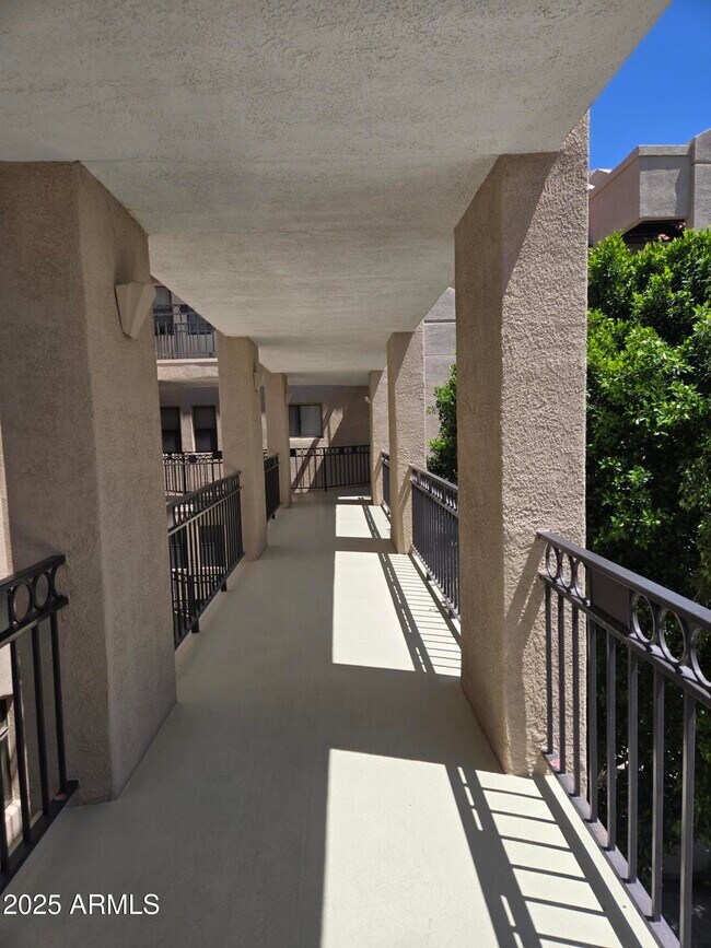 Building Photo - 5104 N 32nd St