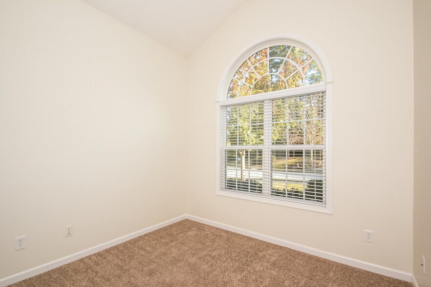 Building Photo - 40 Belltree Cir