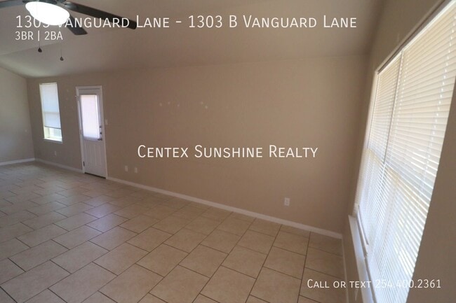 Building Photo - 1303 Vanguard Ln