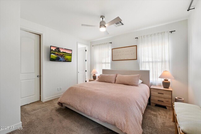 Building Photo - 3030 N 38th St