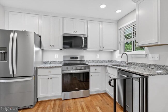 Building Photo - 4625 Strathblane Pl