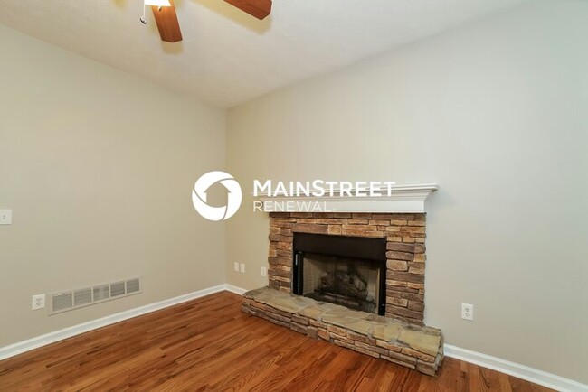 Building Photo - 2755 Arlington Ct