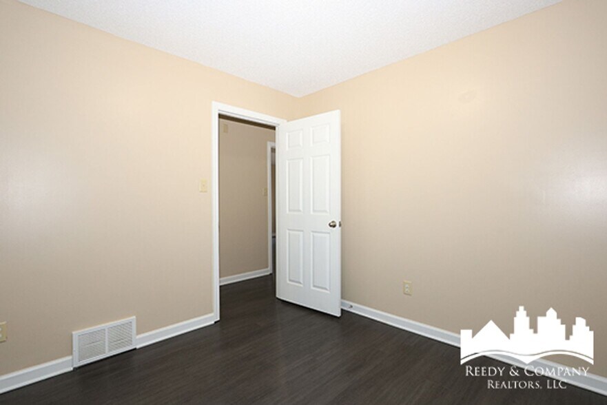 Building Photo - 1092 Cross Wood Ln