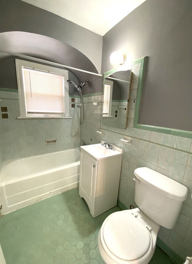 Building Photo - Spacious 2 Bed 1 Bath NW OKC