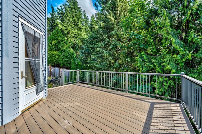 Building Photo - 4 bed 3 bath plus bonus room in Bothell