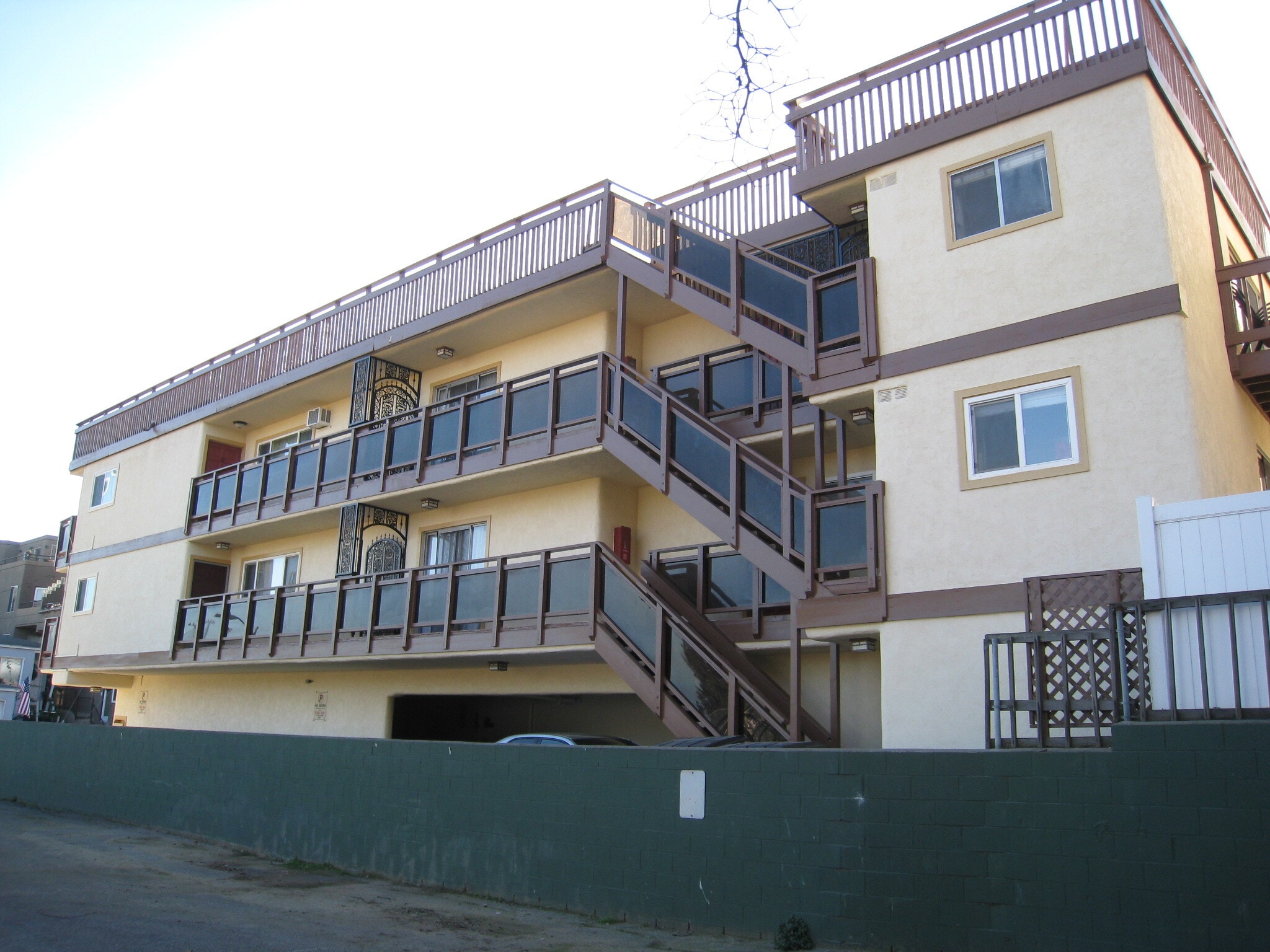 Building Exterior (new paint) - 851 Cypress Ave