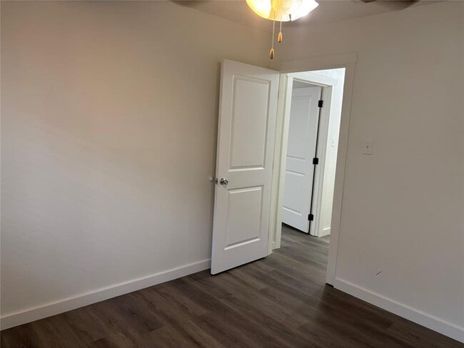 Building Photo - 11913 Rennalee Loop