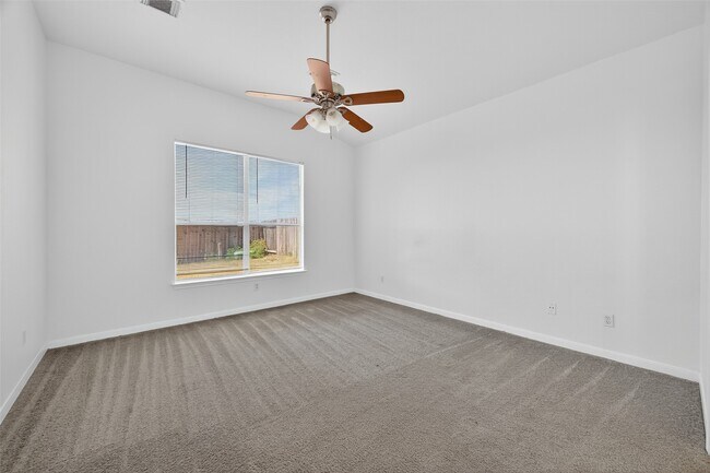 Building Photo - 21339 Bella Jess Dr
