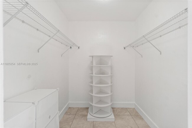 Building Photo - 5103 SW 128th Pl