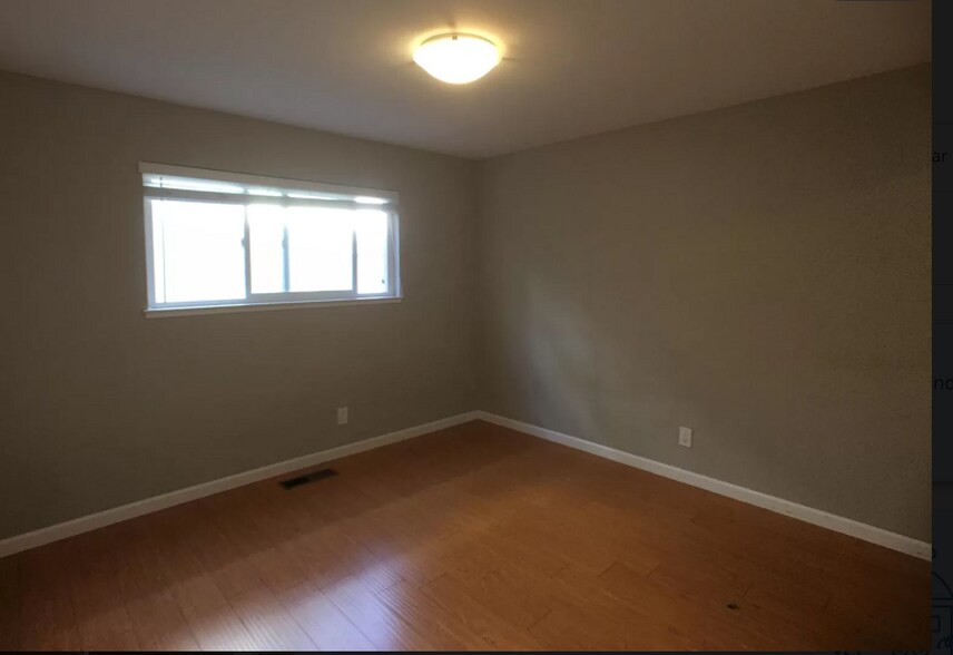 Building Photo - 994 Westlynn Way