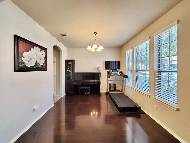 Building Photo - 1436 Lindo Dr