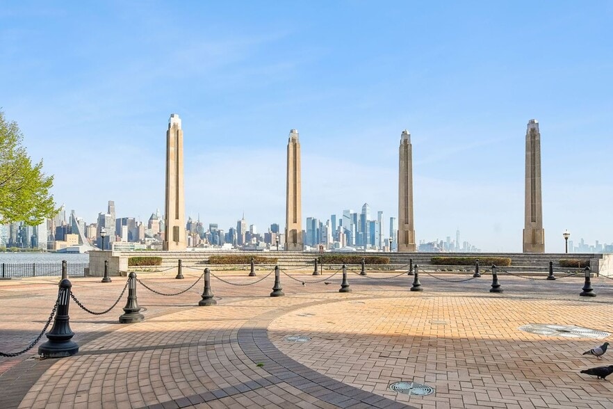 Building Photo - 22 Ave at Port Imperial