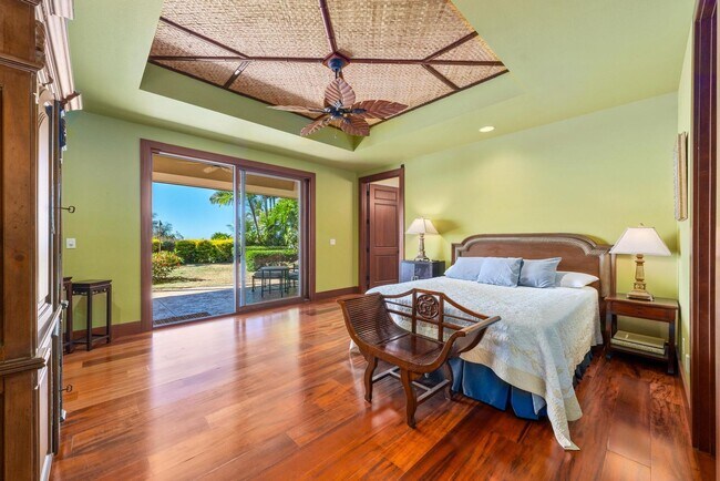 Building Photo - Luxury furnished 4 bedroom 3 bathroom with pool, spa, and outdoor showers