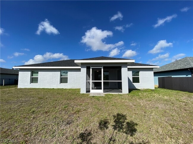 Building Photo - 2513 NW 14th Pl